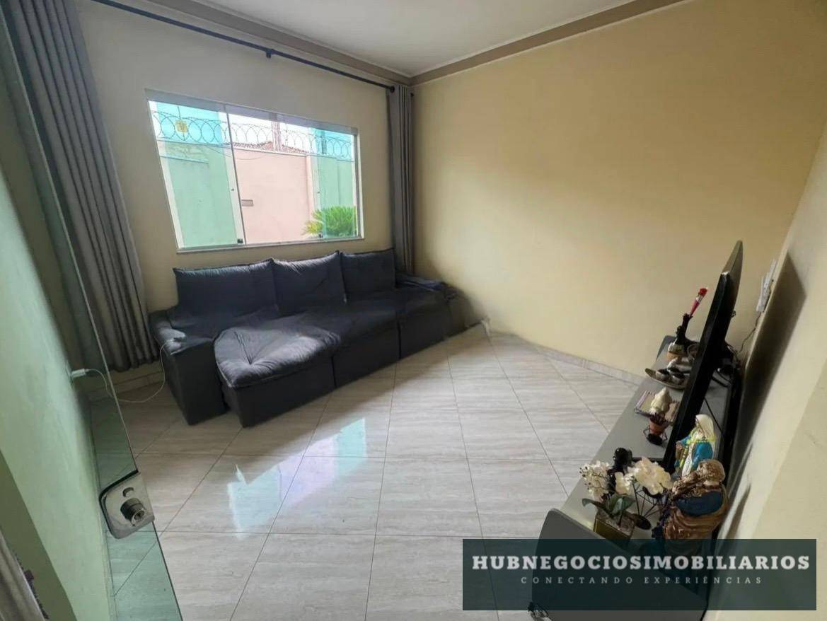 Casa à venda em Montes Claros, com 3 quartos, bairro Canelas Casa à venda em Montes Claros, com 3 quartos, bairro Canelas - Hub Gestão Imobiliária