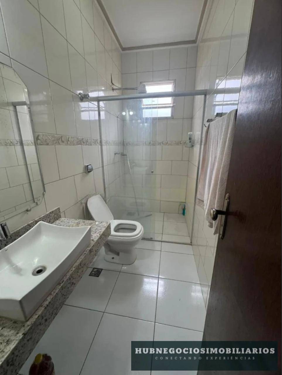 Casa à venda em Montes Claros, com 3 quartos, bairro Canelas Casa à venda em Montes Claros, com 3 quartos, bairro Canelas - Hub Gestão Imobiliária