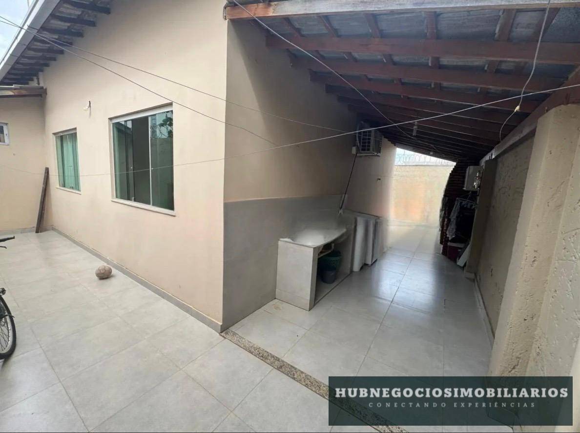 Casa à venda em Montes Claros, com 3 quartos, bairro Canelas Casa à venda em Montes Claros, com 3 quartos, bairro Canelas - Hub Gestão Imobiliária
