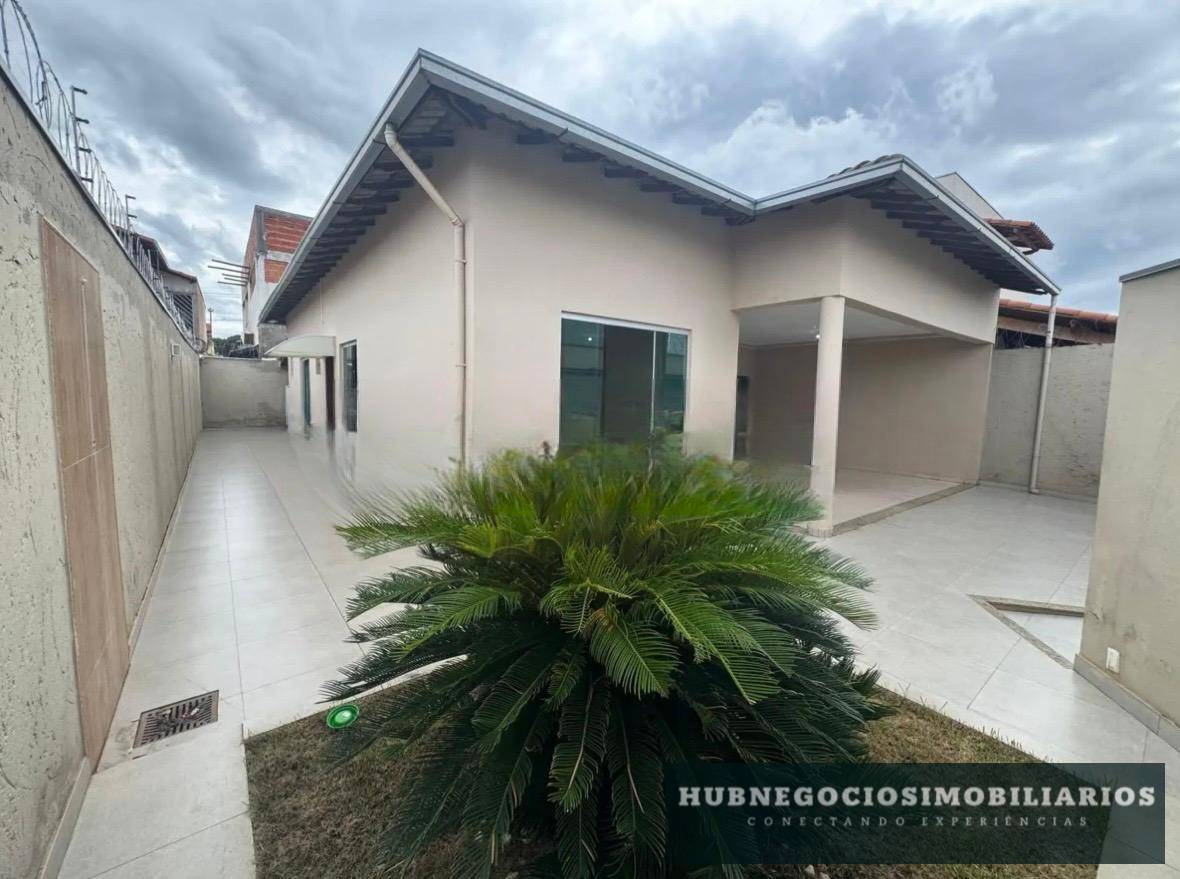Casa à venda em Montes Claros, com 3 quartos, bairro Canelas Casa à venda em Montes Claros, com 3 quartos, bairro Canelas - Hub Gestão Imobiliária