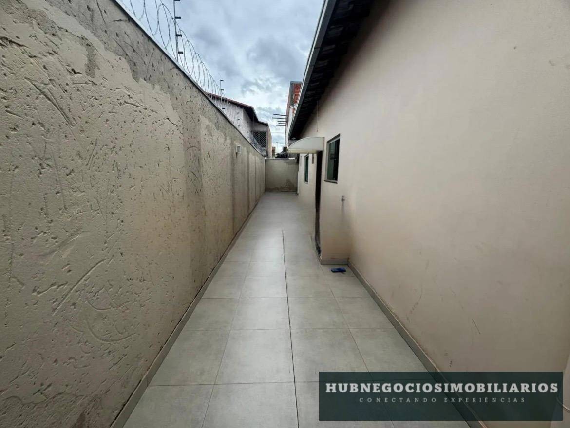 Casa à venda em Montes Claros, com 3 quartos, bairro Canelas Casa à venda em Montes Claros, com 3 quartos, bairro Canelas - Hub Gestão Imobiliária