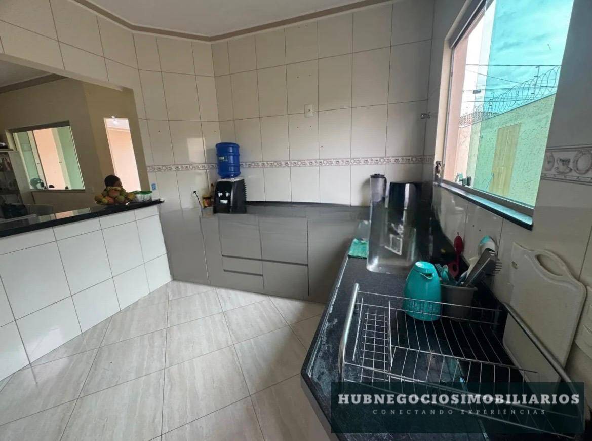 Casa à venda em Montes Claros, com 3 quartos, bairro Canelas Casa à venda em Montes Claros, com 3 quartos, bairro Canelas - Hub Gestão Imobiliária