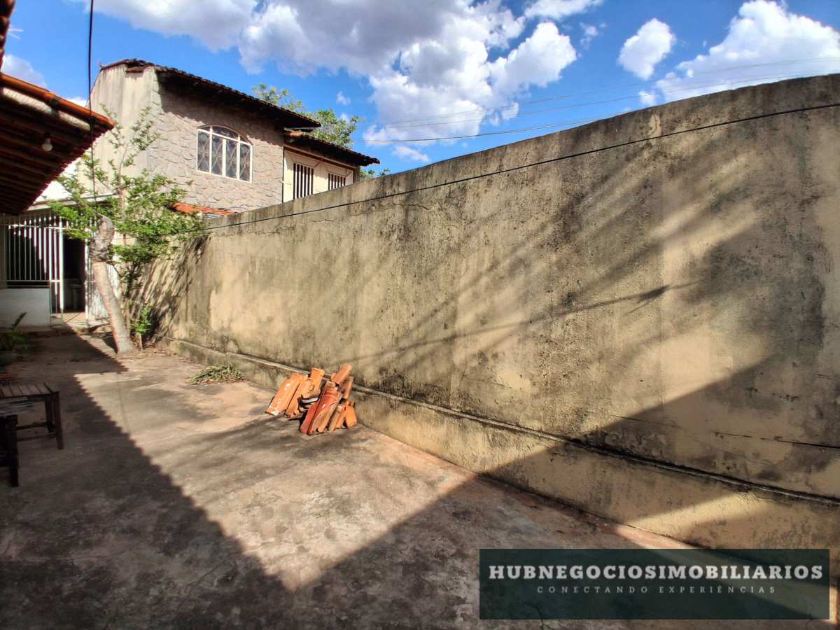 Casa de 2 quartos, 150m² no bairro Santa Rita I, em Montes Claros | Eu Corretor