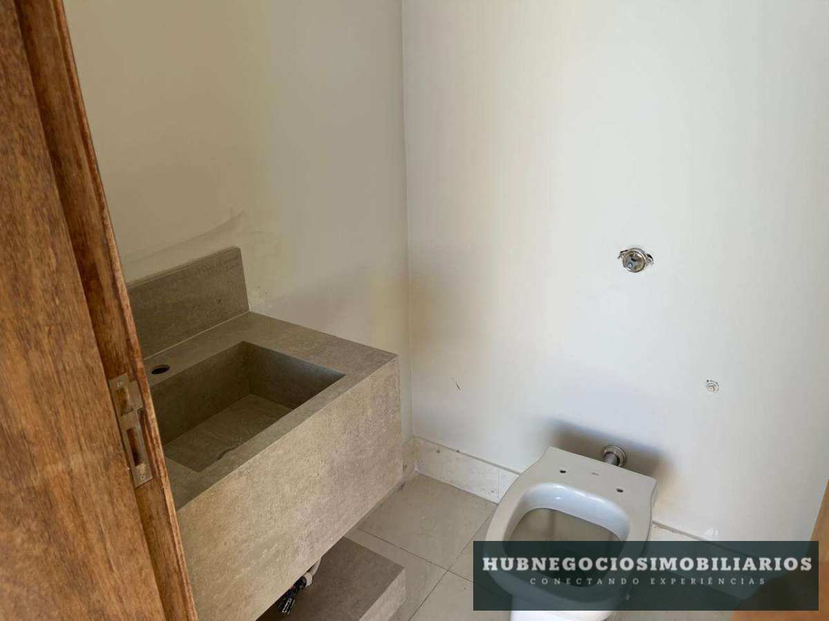 Cobertura de 4 quartos, 182m² no bairro Ibituruna, em Montes Claros | Eu Corretor